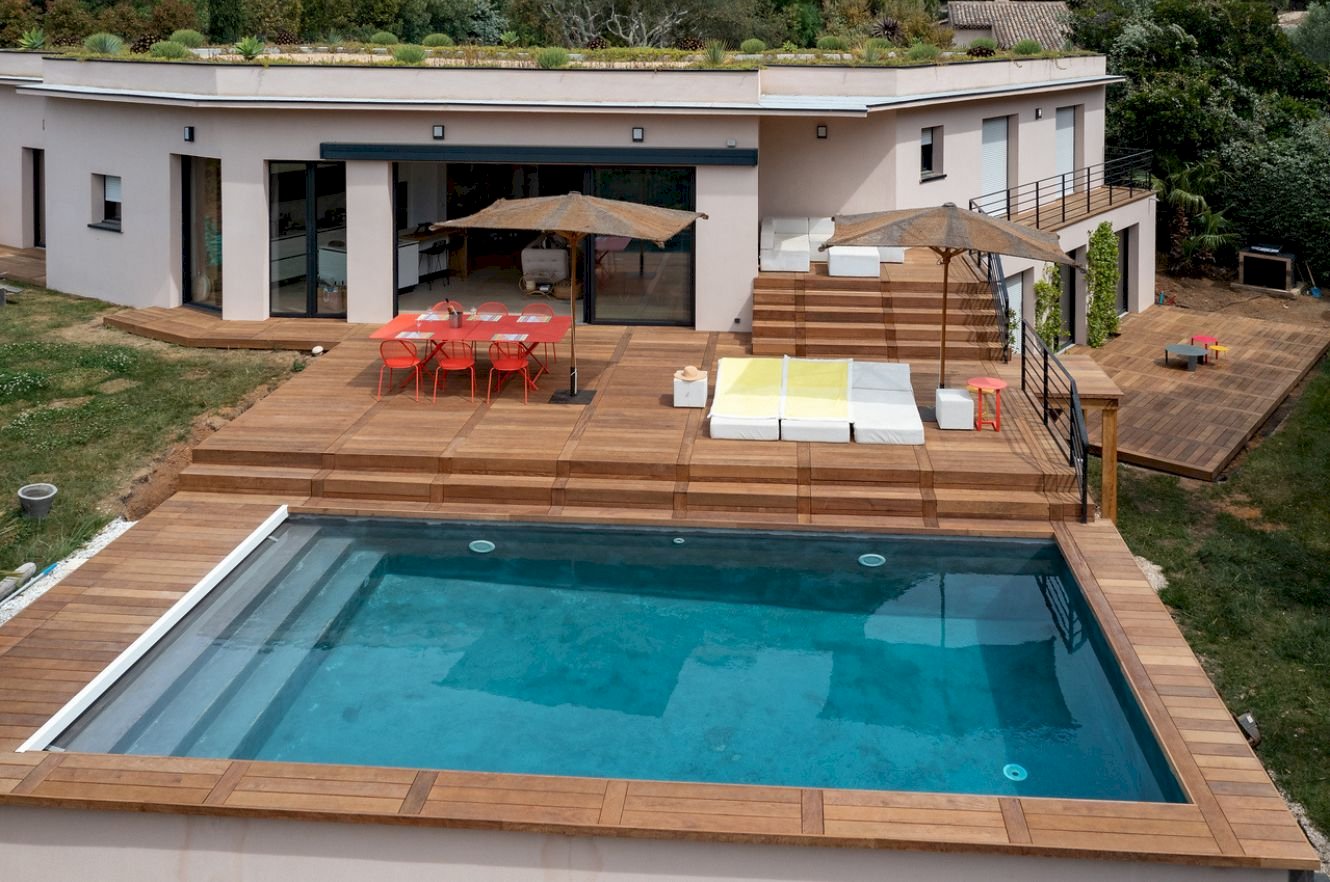 Comparatif de prix des margelles de piscine
