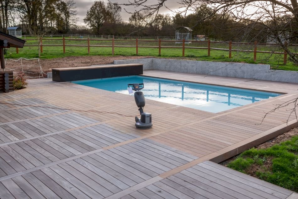Bien entretenir terrasse en bois exotique