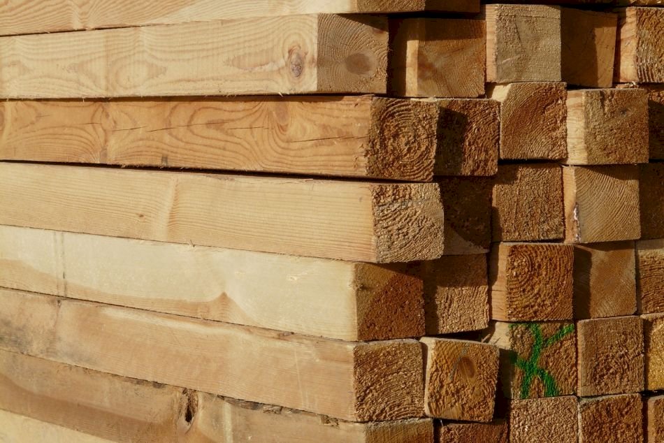 Essences de bois pour lambourdes de terrasse